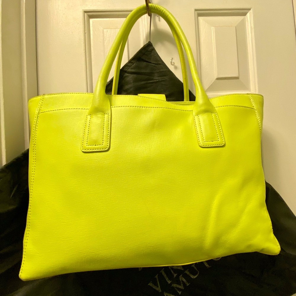 ENC Vince Camuto geniune leather Alex Tote Bag - Picture 6 of 15